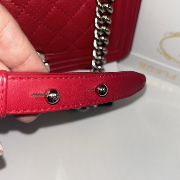 EUC RED Chanel BOY BAG! - Picture 7 of 13